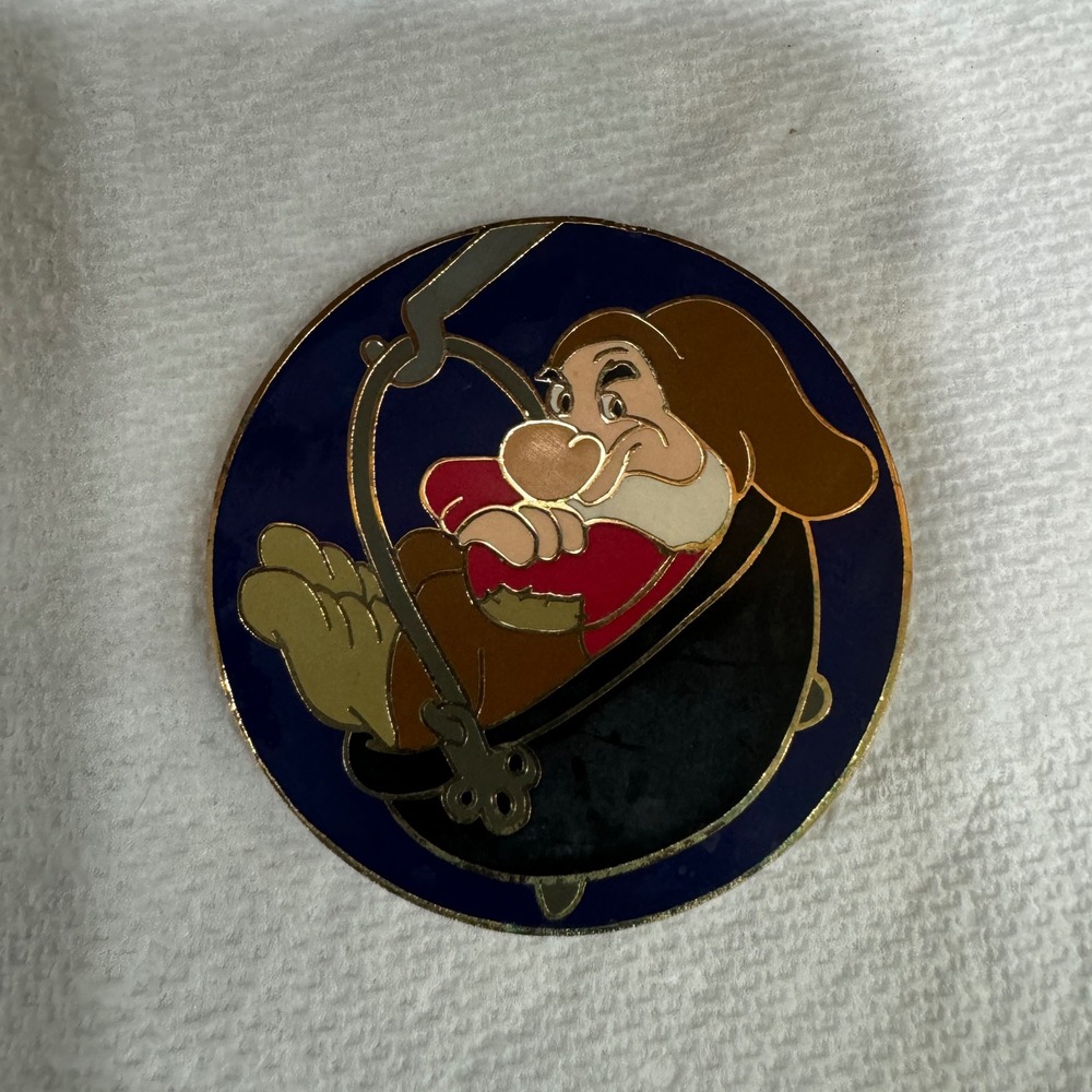 Disney Auctions Grumpy Mine Train Pin Snow White Limited Edition 250 Exclusive